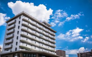 関西地域における特殊建築物の定期調査報告制度とは？